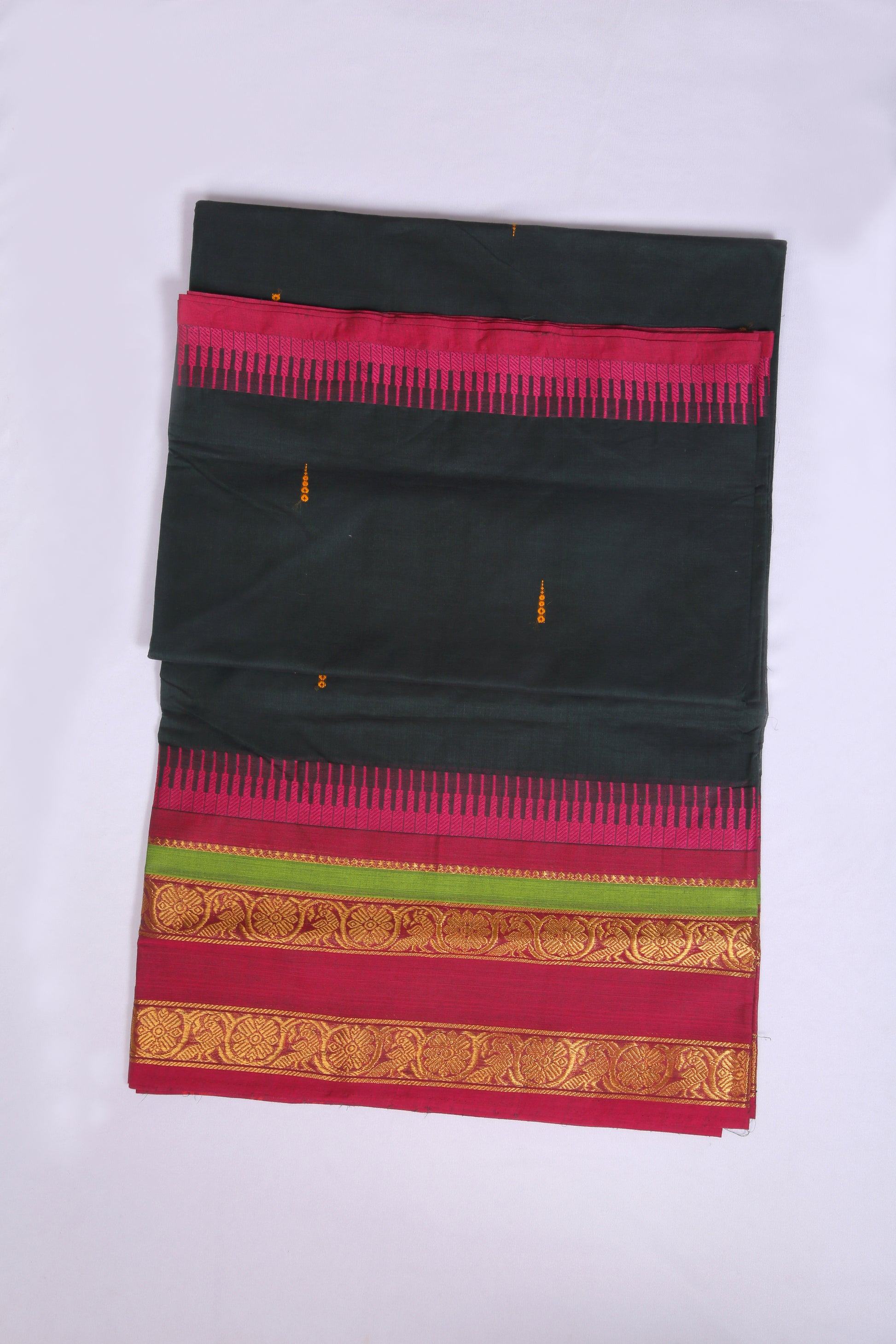 Running blouse, Pure Chettinad cotton  , 120 count  Saree,Normal wash Only , Line pallu(Munthani), With Handloom Flower buttas ,Morning-Evening Bordered Saree